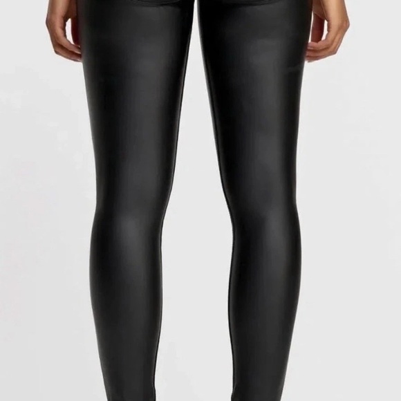 NWOT FREDDY WR.UP® Faux Leather Pants Black Size Medium - Picture 4 of 14